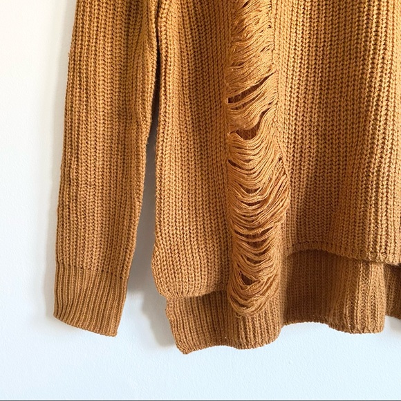 Willow & Wind Oversized Chunky Knit Sweater | Distressed Boho Sweater - Picture 3 of 7